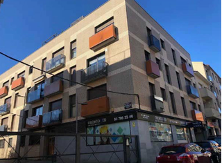 Pis  Pj. montserrat roig. Solvia inmobiliaria  piso terrassa