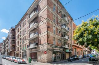 Lloguer Local Comercial  C/ alfred perenya. Solvia inmobiliaria  locales lleida
