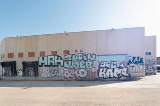 Miete Fabrikhalle  C/ san javier. Solvia inmobiliaria  nave industrial baños y mendigo