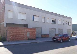 Location Local commercial  Av bernardo maría calzada. Solvia inmobiliaria  locales almendralejo