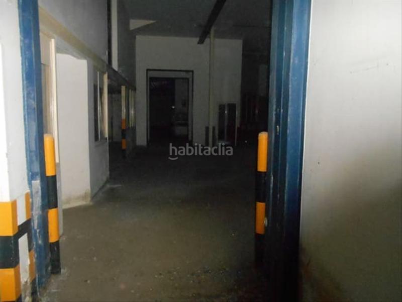 Foto 0aaa9fac-7e84-4fb1-8621-59bb720f2a77. Industrial building in Alcarràs