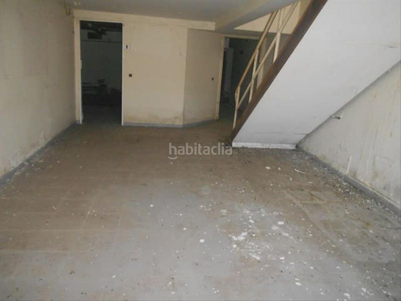 Foto bcc38aa8-c083-4435-8786-a5a9f006ba63. Industrial building in Alcarràs