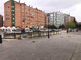 Aparcament cotxe  C/ san julián. Solvia inmobiliaria  garaje burgos