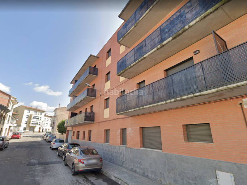 Foto 4ccf9c80-1aa3-4aff-91fe-0662e6e5efac. Car parking in Torelló