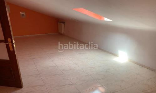 Foto abb6aaef-50d1-4955-a0e3-2dcd7bfec670. Pis a Bañeza (La)