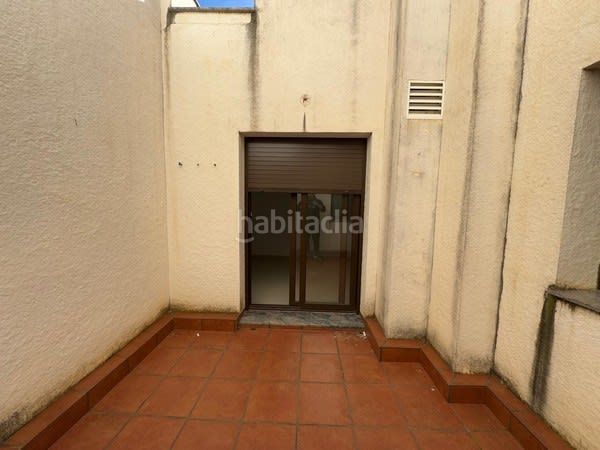Foto b86dc979-7e6a-4629-ba03-10cd9d004d3c. Casa aparellada a Aldea (L´)