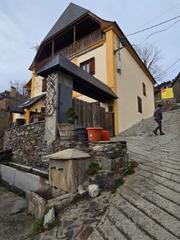 Pis  C/ sant sernilh. Solvia inmobiliaria  piso arres de sus