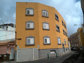 Aparcament cotxe  C/ san lucas. Solvia inmobiliaria  garaje y trastero arucas