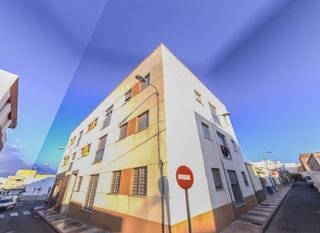 Local commercial  C/ chafarinas. Solvia inmobiliaria  locales roquetas de mar
