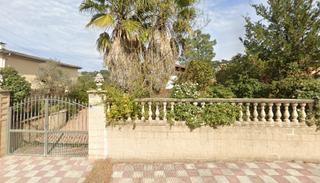 Xalet  Av mil.lenni. Solvia inmobiliaria  chalet independiente lloret de mar