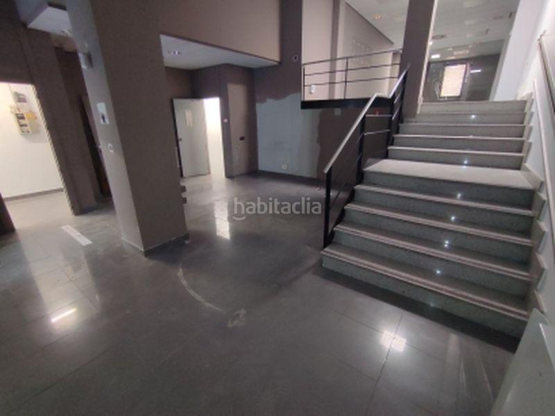 Foto 37365e3c-075e-4f33-876a-563416746709. Local commercial dans Fuente del Berro Madrid