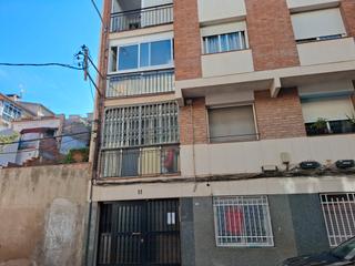 Local commercial  C/ espriu. Solvia inmobiliaria  locales santa coloma de gramenet