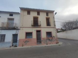 Xalet  C/ mayor. Solvia inmobiliaria  casa vall dalba