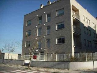 Aparcament cotxe  C/ vidal y barraquer. Solvia inmobiliaria  garaje constantí