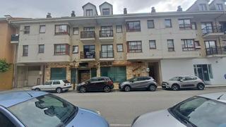 Affitto Locale commerciale  C/ do agrelo. Solvia inmobiliaria  locales ames