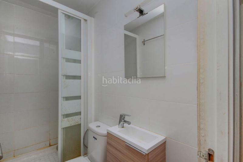 Foto bd8debb2-765e-4539-81bd-1149f478d006. Etagenwohnung in Centre Rubí