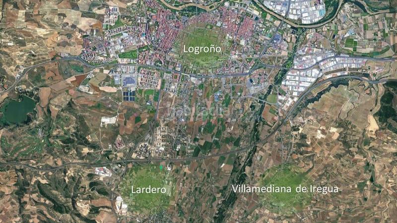 Foto cf73ffac-c58d-401d-84fa-0b8e3e935ef5. Fondo rustico in Lardero