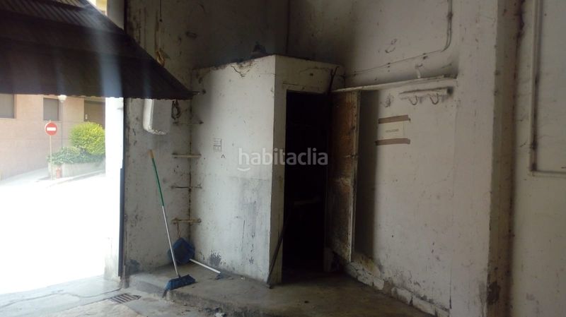 Foto 2e4b1652-f731-4a43-bd44-8115f8dc0cf7. Local comercial a Barbastro