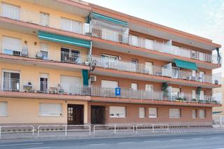 Pis  C/ drassanes del pla. Solvia inmobiliaria  piso canet de mar
