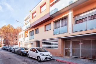 Pis  C/ parís. Solvia inmobiliaria  piso sabadell