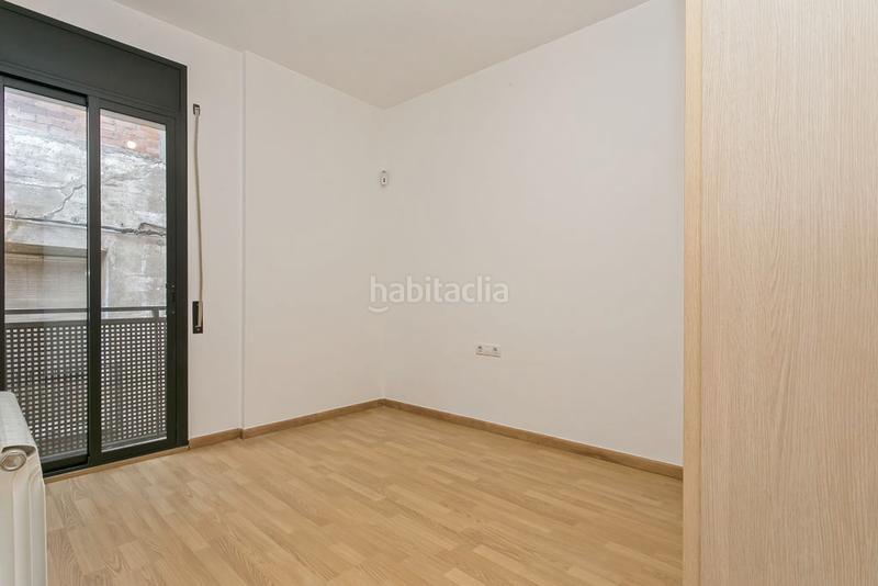 Foto 123074c9-1fd4-413a-babe-9be83a6a9fa9. Pis amb calefacció a Centre Igualada