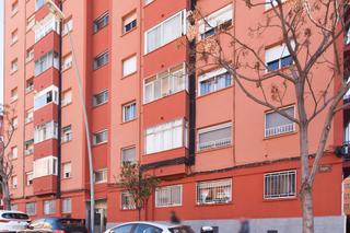 Pis  Av america nº 11. Solvia inmobiliaria  piso badalona
