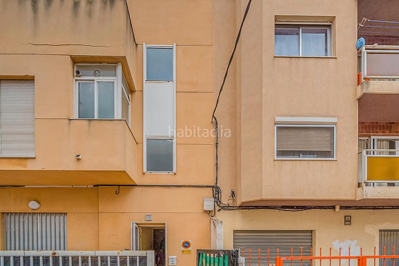 Foto 0d37e160-f14b-49a3-b5bb-29b072f2553e. Piso solvia inmobiliaria piso en Colonia Madrid Benidorm