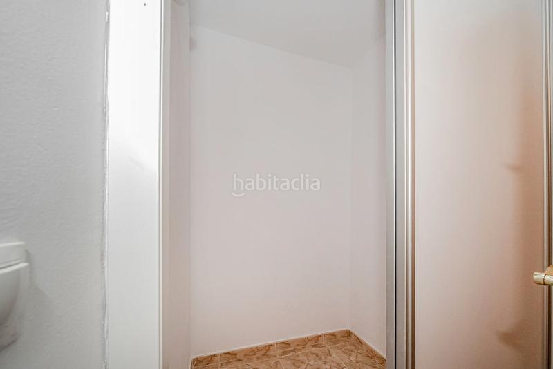 Foto 5f66ae30-1869-4d5c-b08e-55b851df2faf. Piso solvia inmobiliaria piso en Colonia Madrid Benidorm