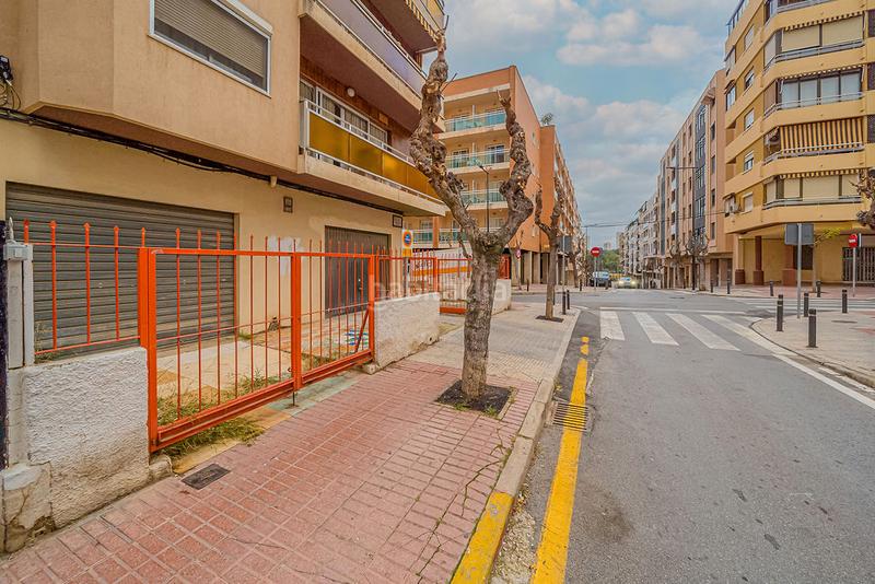 Foto abadfdb5-ec5b-485e-8c68-bcb6f9e6024f. Piso solvia inmobiliaria piso en Colonia Madrid Benidorm