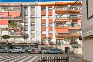 Pis  C/ safir. Solvia inmobiliaria  piso rubí