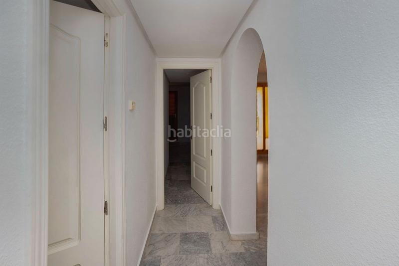 Foto 0d6debba-45b8-46ca-b4f7-f37627d1ae51. Appartamento con piscina in Mascarat Altea