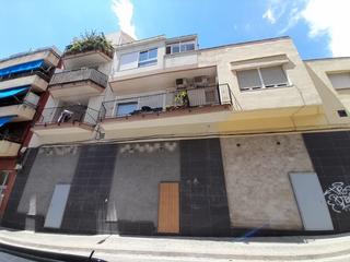 Pis  C/ cami de castellar. Solvia inmobiliaria  piso terrassa