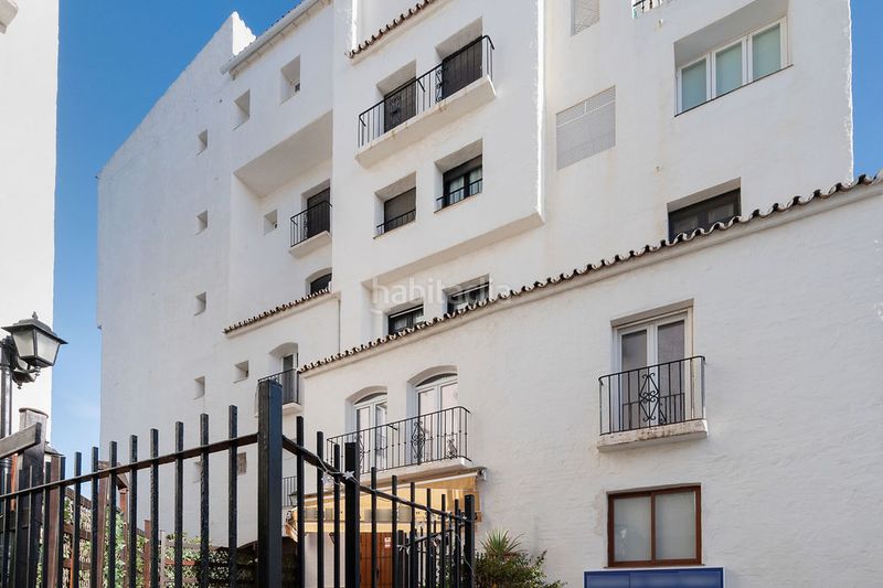 Foto 30b2716c-1e6b-4ffd-8f8b-18457f362c1e. Pis amb calefacció a Puerto Banús Marbella