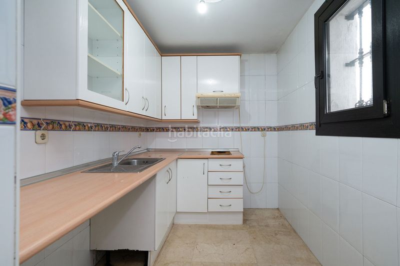 Foto e33c9a21-8d66-4d0f-8edc-e9ca9de4a4fe. Pis amb calefacció a Puerto Banús Marbella