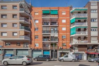 Appartement  C/ primavera. Solvia inmobiliaria  piso cerdanyola del vallès