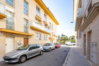 Casa aparellada  C/ de la fraternitat. Solvia inmobiliaria  chalet adosado alboraya