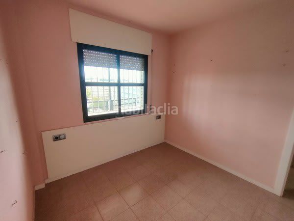 Foto 040a3902-6479-4112-8218-fe3e41dd6b89. Pis a Plaça Europa - Port Aventura Salou