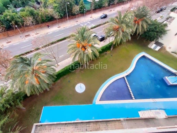 Foto 5baaf5f0-5c03-4076-b8b7-37c3b8080731. Pis a Plaça Europa - Port Aventura Salou