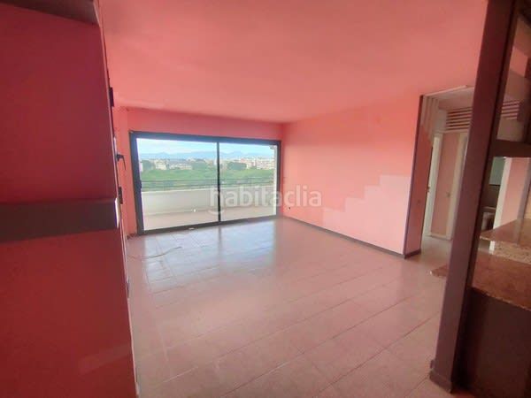 Foto 75b5a290-19d7-4208-8a29-3a7187f320ab. Pis a Plaça Europa - Port Aventura Salou