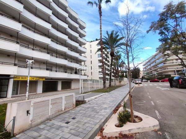 Foto 7d79d973-5c63-4e57-afb0-5a1e4aa293ee. Pis a Plaça Europa - Port Aventura Salou