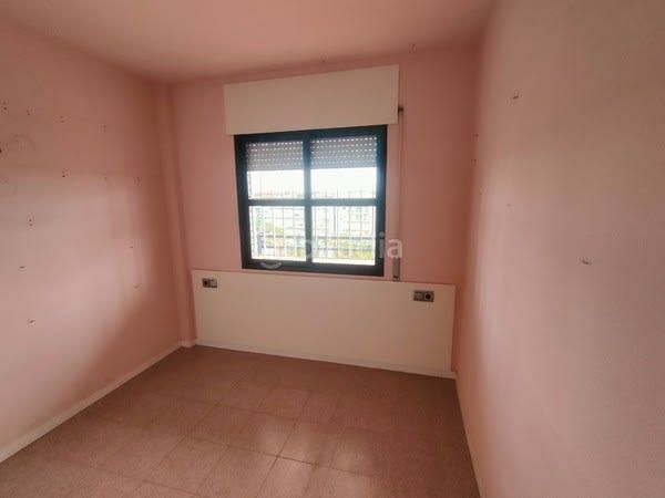 Foto b2706e2e-546a-48f6-9a52-0a5a3784ace6. Pis a Plaça Europa - Port Aventura Salou