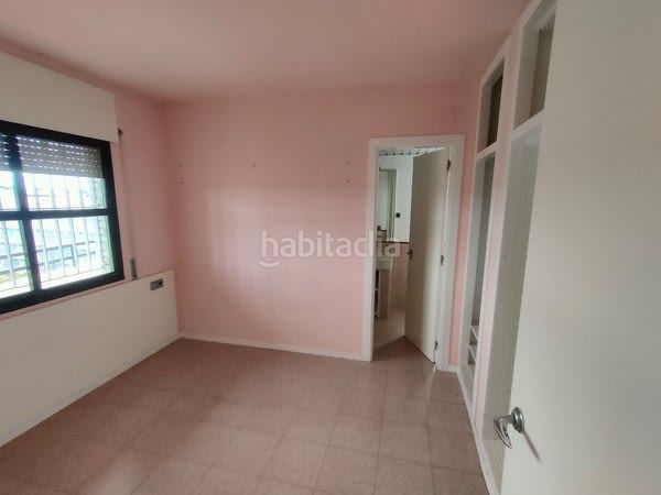 Foto f82a1fd6-5ee7-4912-ab1b-455990d752a1. Pis a Plaça Europa - Port Aventura Salou