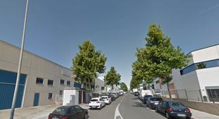 Industrial building  Av vicent andrés estelles. Solvia inmobiliaria  nave industrial reus
