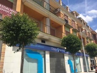 Aparcament cotxe  Av. europa. Solvia inmobiliaria  garaje monserrat