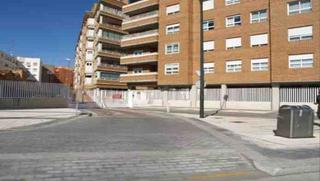 Aparcament cotxe  C/ vía ibérica. Solvia inmobiliaria  garaje moto zaragoza