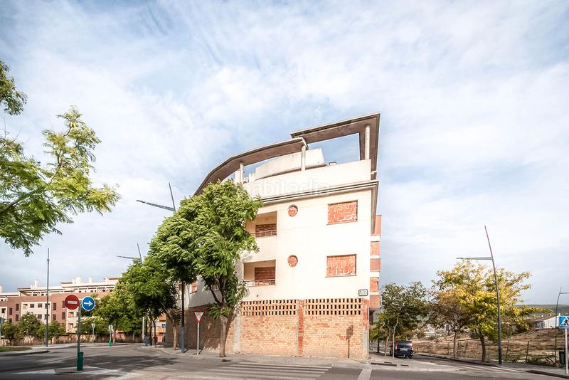 Foto 0d67c204-9e45-4eb2-9731-3b7e14331930. Parking coche solvia inmobiliaria garaje en El Valle Lucena