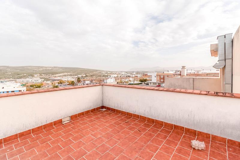 Foto 19e8cf60-6154-426d-8cfb-28c471bd05b1. Parking coche solvia inmobiliaria garaje en El Valle Lucena