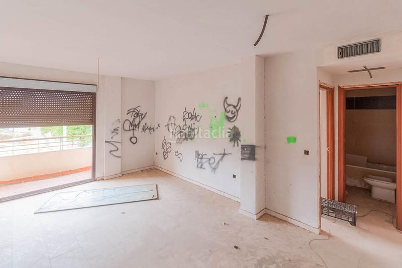 Foto a7f63481-abf0-45e8-b053-aa90066e746f. Parking coche solvia inmobiliaria garaje en El Valle Lucena