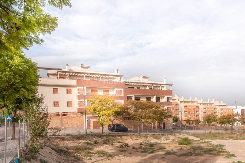 Foto b18d5ed3-899b-42c9-885d-b523480dd0c4. Parking coche solvia inmobiliaria garaje en El Valle Lucena