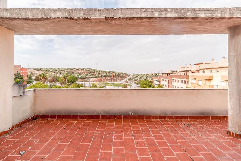 Foto c4957b6e-c54e-4688-90b5-8591e5009bee. Parking coche solvia inmobiliaria garaje en El Valle Lucena